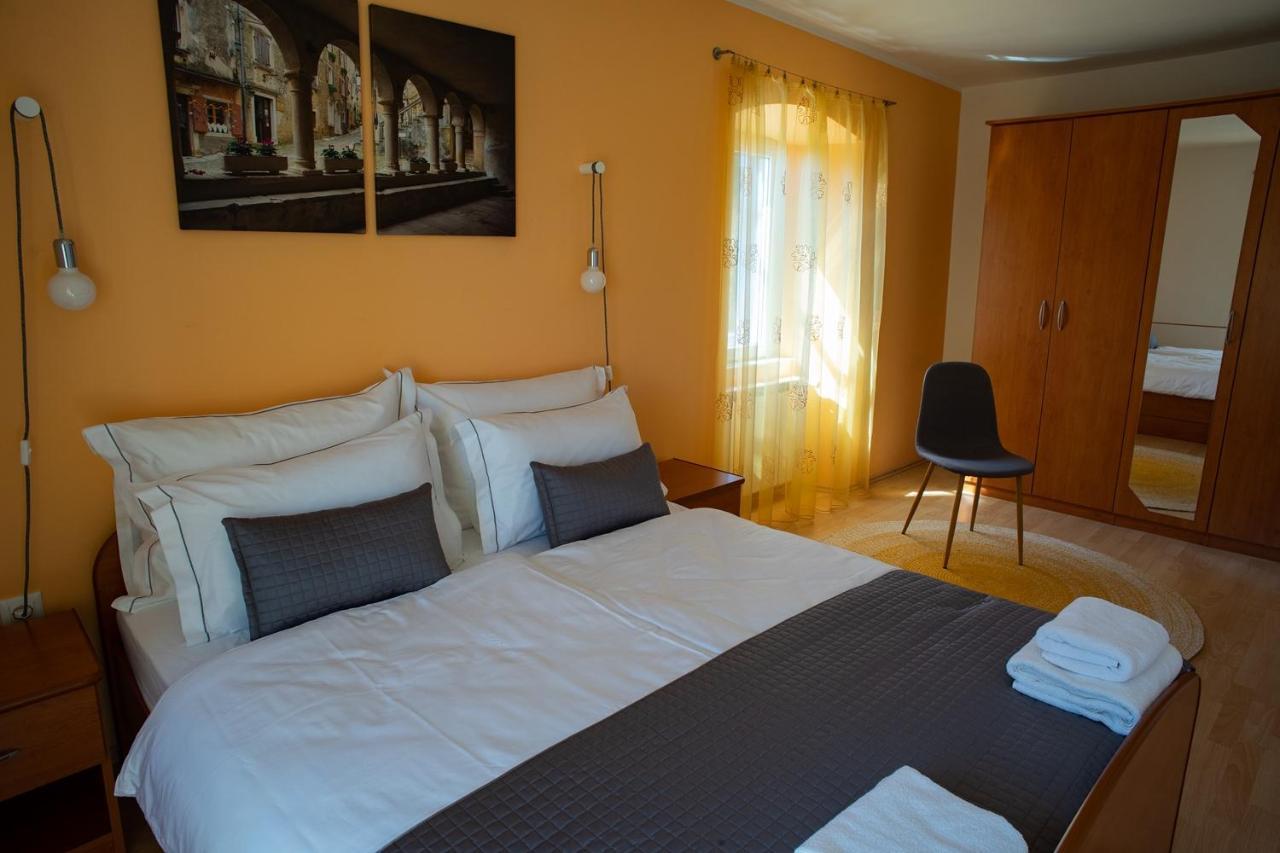 Olive Tree Apartments Умаг Екстериор снимка