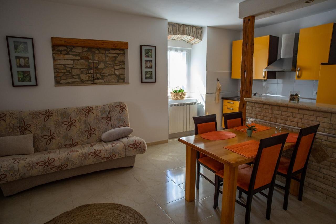 Olive Tree Apartments Умаг Екстериор снимка