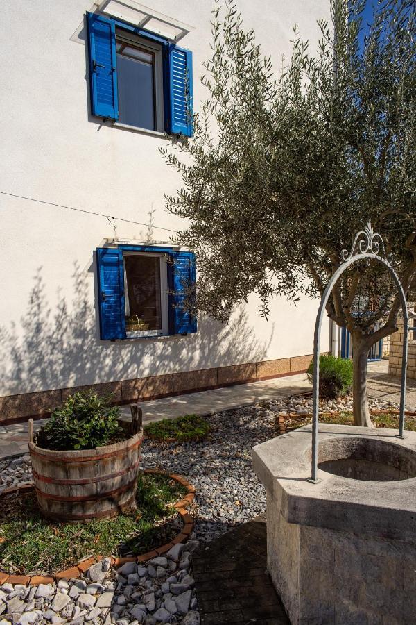 Olive Tree Apartments Умаг Екстериор снимка