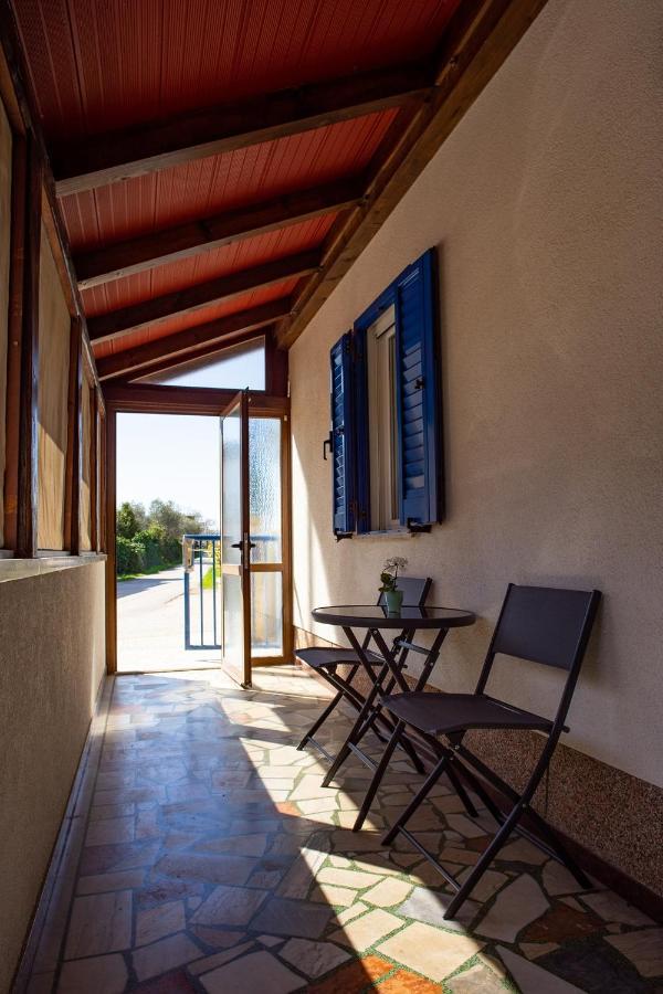 Olive Tree Apartments Умаг Екстериор снимка